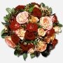 Rosen unterschiedliche Sorten Hypericum und Blattmanschette